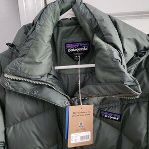 Patagonia Women's Down With It jacket - NWT